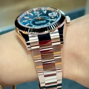 Rolex Sky-Dweller Blue Dial Stainless Steel 326934-0003 Oyster Replica